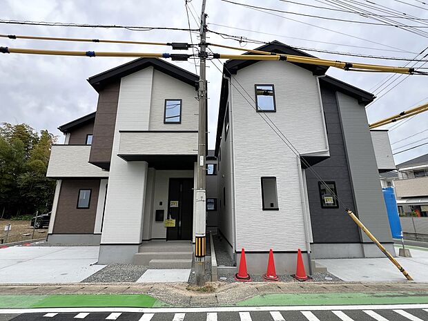 【現地外観写真】現地外観 左:3号棟 右:4号棟