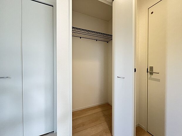 【収納】1階ホールにも収納をご用意(1号棟)