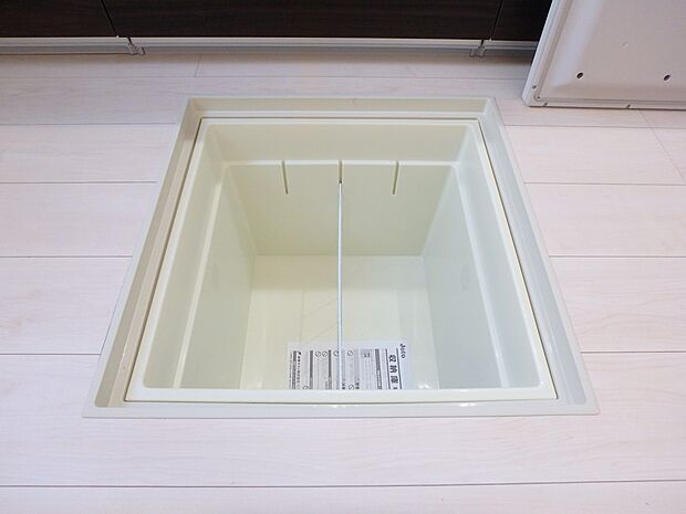 【その他設備】床下収納(同仕様)