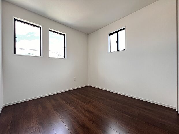 【洋室】洋室4.8帖 お子さまの居室にちょうど良い広さ