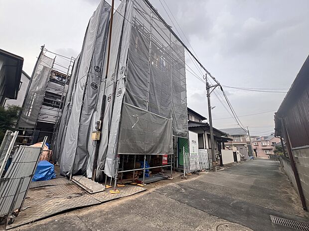 【前面道路含む現地写真】前面道路：東側4ｍ公道