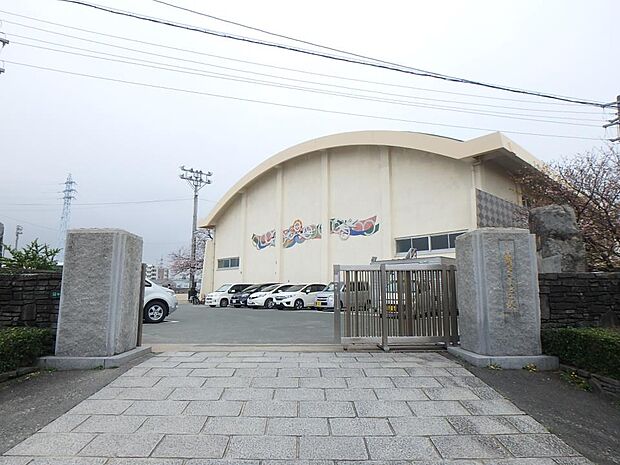 新宮町立新宮小学校(約1,100m・徒歩14分)