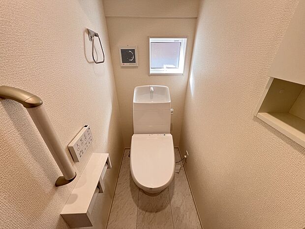 【トイレ】トイレは1.2階ともにございます ウォシュレット機能付(1号棟)