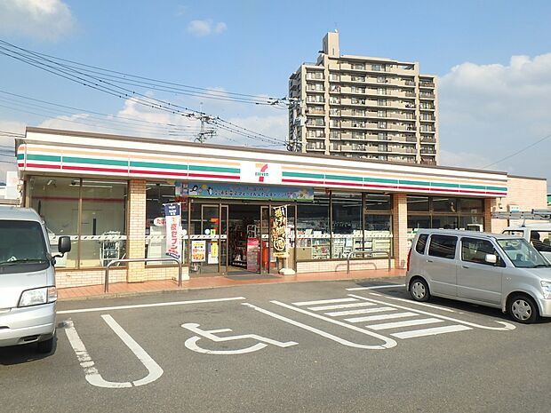 セブン-イレブン 大野城東大利4丁目店(約500m・徒歩7分)