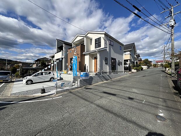 【前面道路含む現地写真】東側6m公道