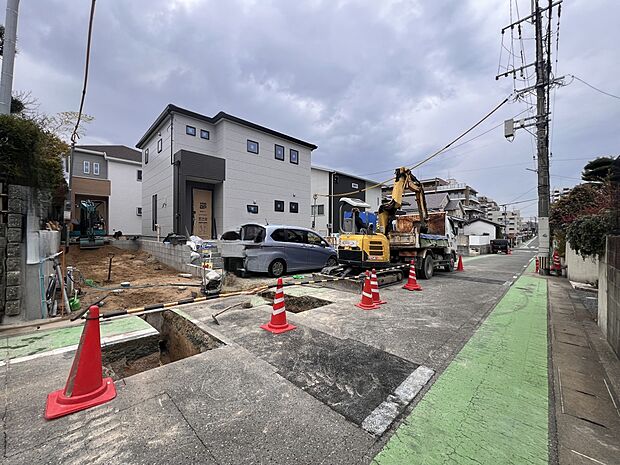 【前面道路含む現地写真】前面道路：北側6ｍ公道