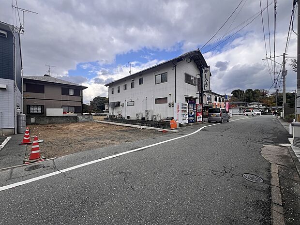 【前面道路含む現地写真】前面道路：南東側5ｍ公道