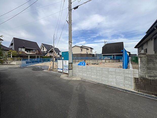 【前面道路含む現地写真】前面道路：南側4.6ｍ公道