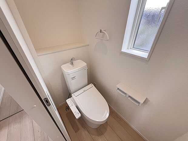 【トイレ】1.2階にトイレを設置しました!ウォシュレット機能付き