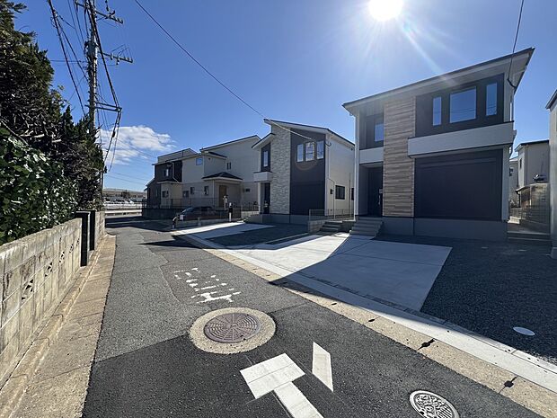 【前面道路含む現地写真】前面道路：北側3.7ｍ公道