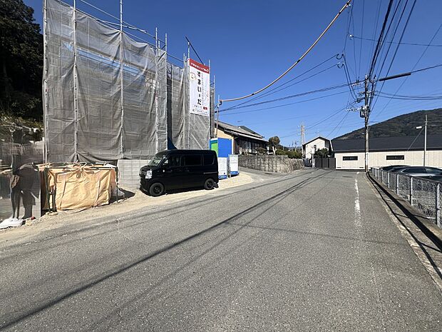 【前面道路含む現地写真】前面道路:南側6.6m公道
