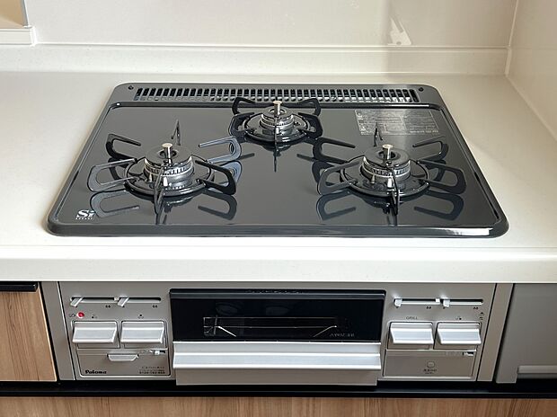 【その他設備】三口ガスコンロ(同仕様)