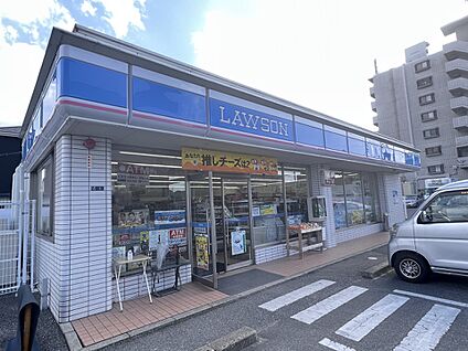 ローソン片縄二丁目店 284m(4分)