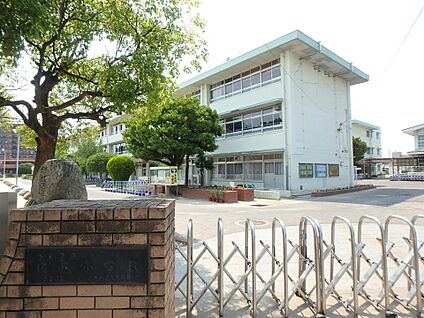 春日市立須玖小学校 400m(5分)