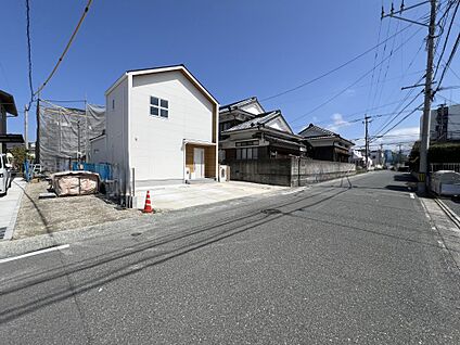 前面道路含む現地写真