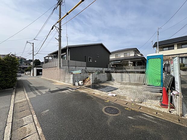 【前面道路含む現地写真】前面道路:南側3.9m公道