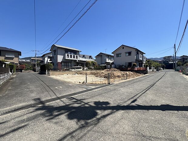 【現地外観写真】開放的な角地です