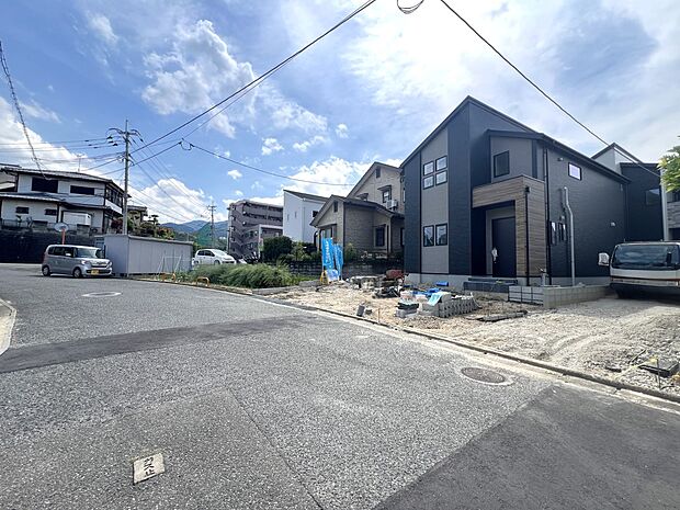 【前面道路含む現地写真】前面道路：東側6.5ｍ公道