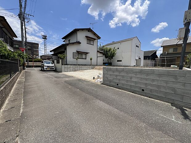 【前面道路含む現地写真】前面道路：北側4ｍ公道