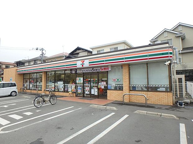 セブンイレブン 春日一の谷４丁目店（約622m・徒歩8分）