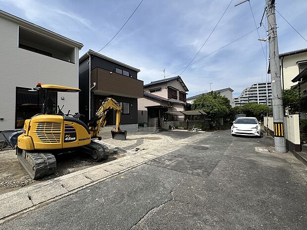 【前面道路含む現地写真】前面道路：南側5m公道
