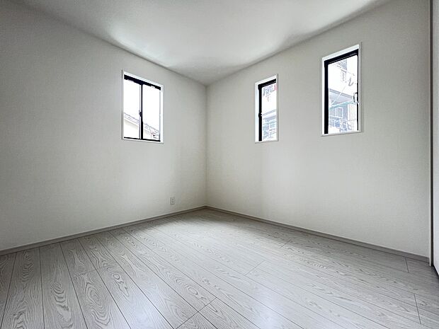 【洋室】洋室5.28帖 2階には洋室を3部屋ご用意いたしました