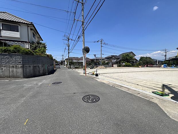 【前面道路含む現地写真】前面道路：西側5ｍ公道