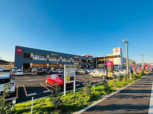 ベルク フォルテ横浜川和町店まで2100m。
