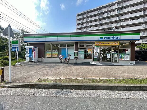 ファミリーマート松山明神台店（約350m）