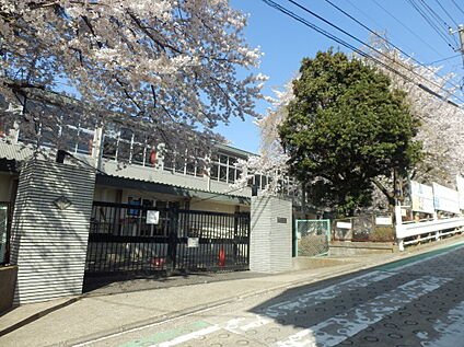 横浜市立港北小学校 500ｍ