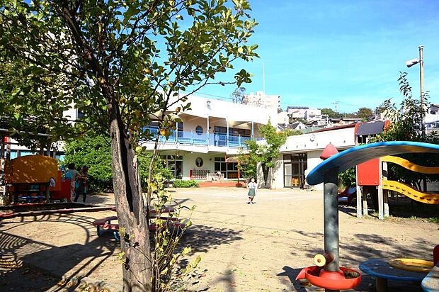 青葉幼稚園（約120m）