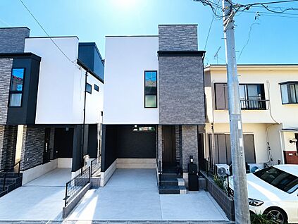 ～モノトーンの外観がお洒落なデザイナーズ住宅～