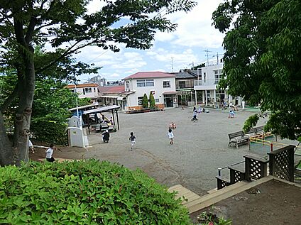 港北幼稚園 280m