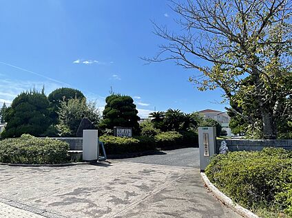 小野田小学校 約370ｍ(徒歩約5分)