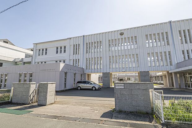 白石中学校