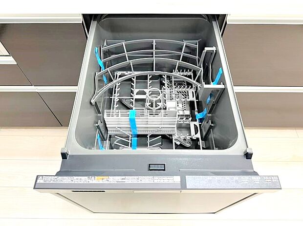 【食器洗乾燥機】食器洗乾燥機付きでご家族の食器もスッキリピカピカ