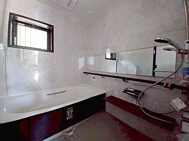 【浴室】
浴室は1620サイズ♪お子様と入浴してもゆったりとした広さで開放的なバスタイムを演出(令和7年8月29日撮影)