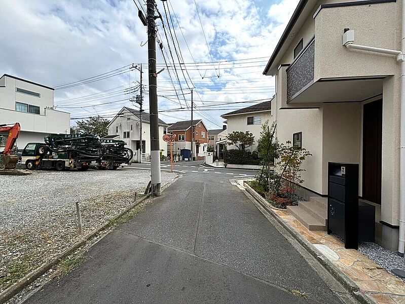 前面道路含む現地写真