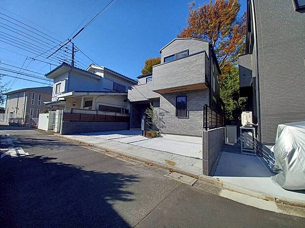 【外観】弊社から車で約12分のすぐ近くの物件です♪ご見学などご希望のお客様はお気軽にアムティックまで♪(令和7年11月17日撮影)