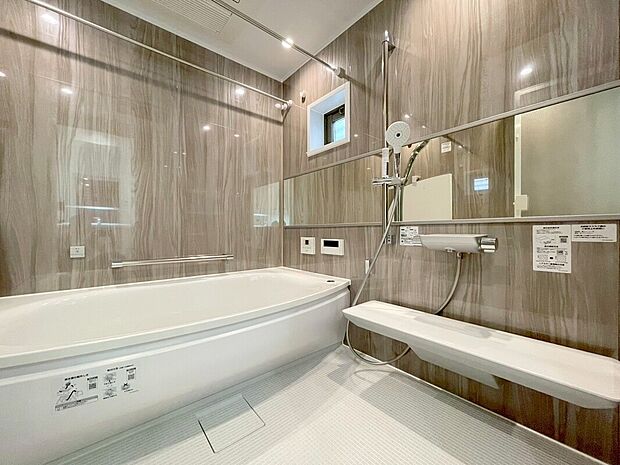 【浴室(2号棟)】建売には珍しい、1620サイズの浴室