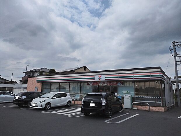 セブンイレブン河和田3丁目店