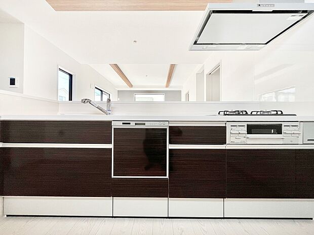 毎日使うキッチンだから、使いやすさ＆お手入れのしやすさにこだわりました。  