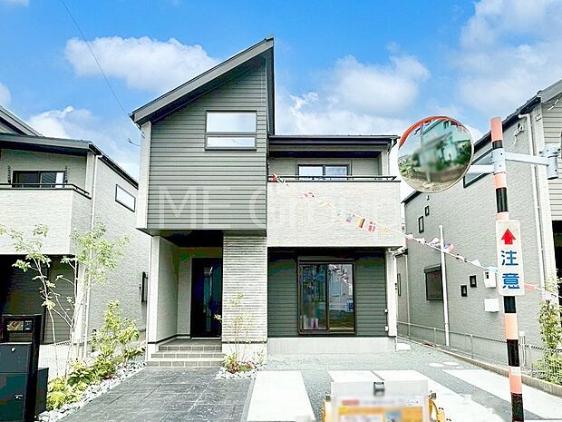 暮らしやすさと居心地の良さにこだわったシンプルで飽きのこないデザイン ！