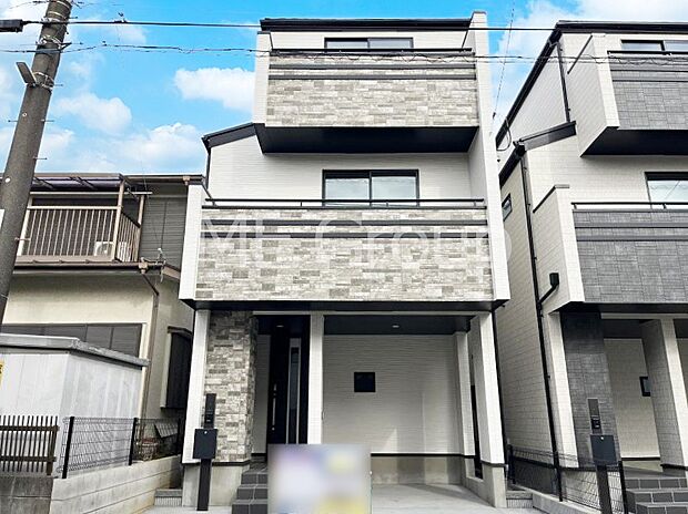 たっぷりの陽光と心地よい風が舞い込む住まい