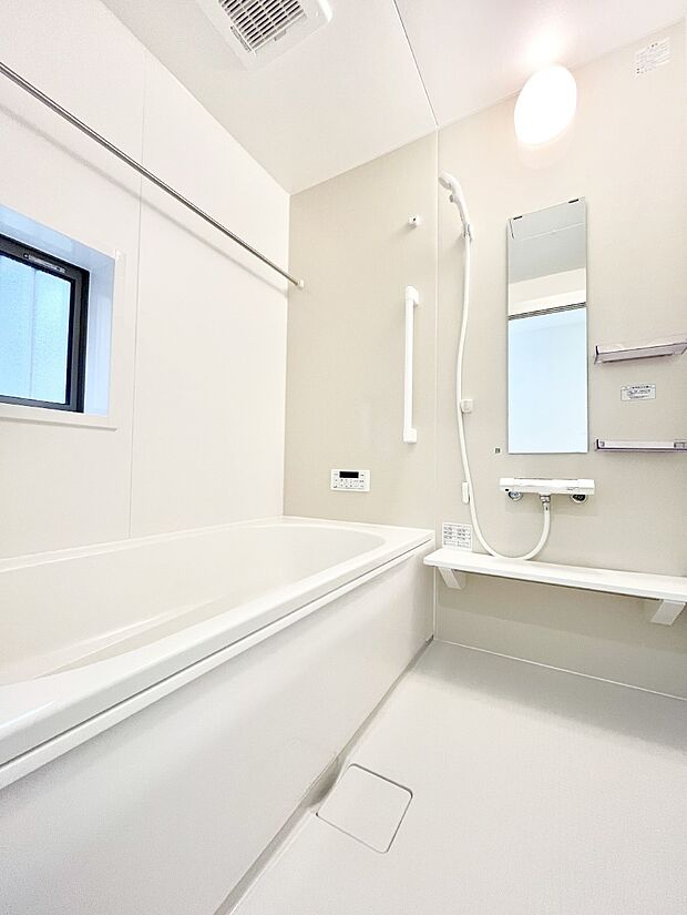 一日の疲れを癒やす大切なバスタイム。ゆっくりとお風呂を楽しんで疲れをとりたいですね！  