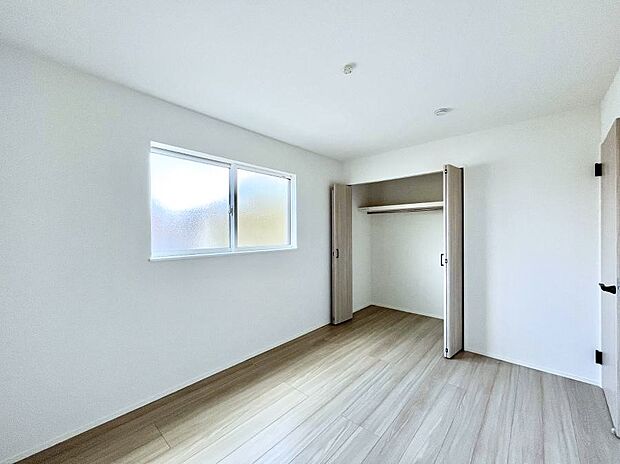 収納が充実しているので、居住スペースを広く使えます。