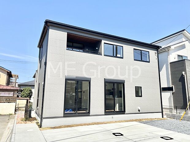 洗練された外観、上質な住空間が広がる室内は永く安心して過ごせる住居です。 