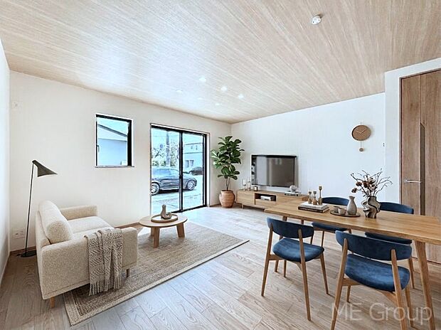 落ち着いた雰囲気のLDKは家族みんなの快適空間 ※家具はCGです