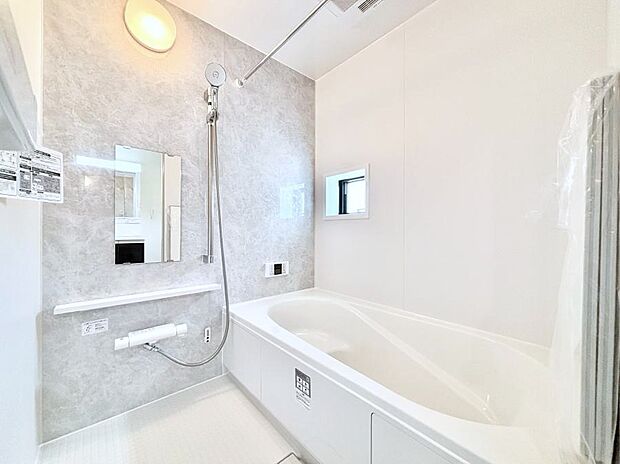 一日の疲れを癒やす大切なバスタイム。ゆっくりとお風呂を楽しんで疲れをとりたいですね!