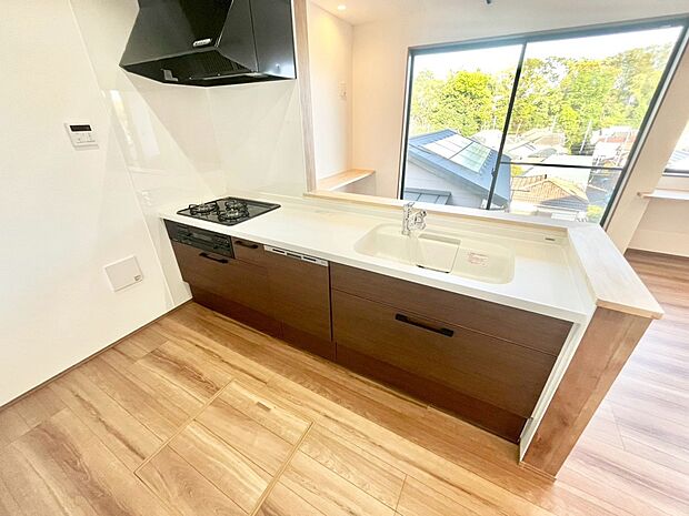 毎日使うキッチンだから、使いやすさ&お手入れのしやすさにこだわりました。